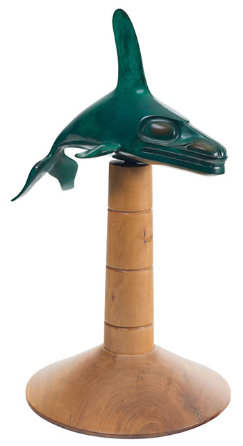 Killer Whale on Clan Hat by William Ronald (Bill) Reid vendu pour $55,250