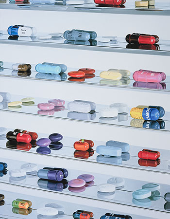 Pharmaceuticals by Damien Hirst vendu pour $22,500