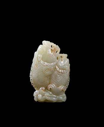 A Large Chinese Mottled Celadon Jade Dragon Carp, 20th Century par  Chinese Art