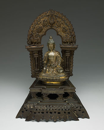 Nepalese Seated Figure of Buddha Akshobhya, 18th/19th Century par  Nepalese Art