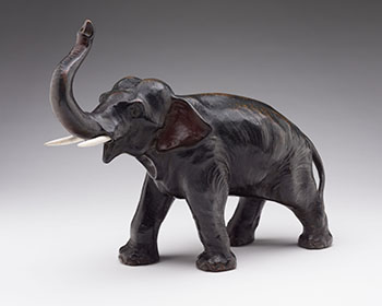 Large Japanese Bronze Model of an Elephant, Meiji Period, Late 19th Century par  Japanese Art