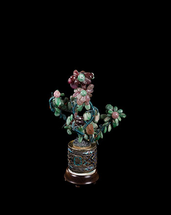 	A Chinese Enameled Bronze Archer’s Ring and Tree Group, 18th/19th Century par  Chinese Art