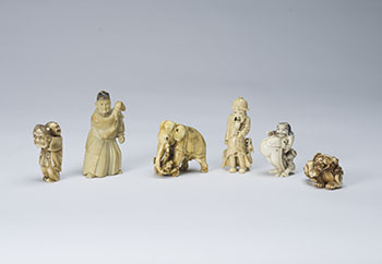 A Group of Six Japanese Ivory Okimono and Netsuke, 19th to 20th Century par  Japanese Art