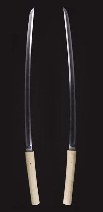 A Japanese Samurai Long Sword, Tanto, Muromachi Period, 16th Century by  Japanese Art