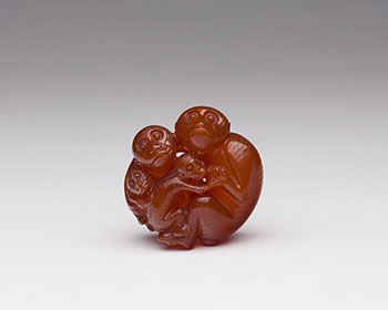 A Finely Carved Chinese Amber 'Monkey' Group, 19th Century par  Chinese Art