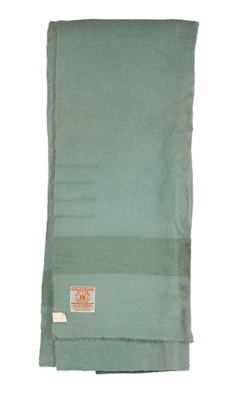 HBC Point Blanket, 4 point, Unseparated pair, Reseda (#0974) by Hudson's Bay Company 