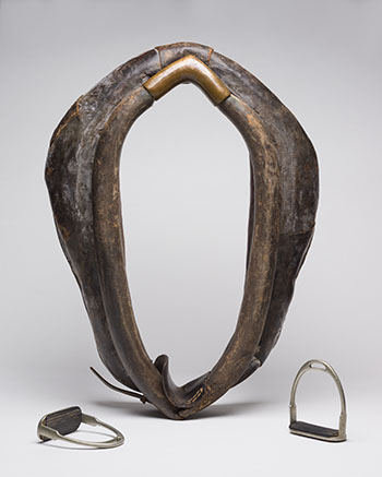 (VAN) Horse Yoke and Stirrups par Hudson's Bay Company 