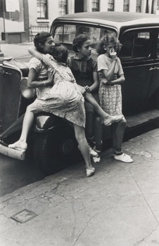 Any Area par Helen Levitt