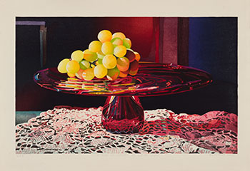 A Glow of Grapes on Garnet Glass par Mary Frances Pratt