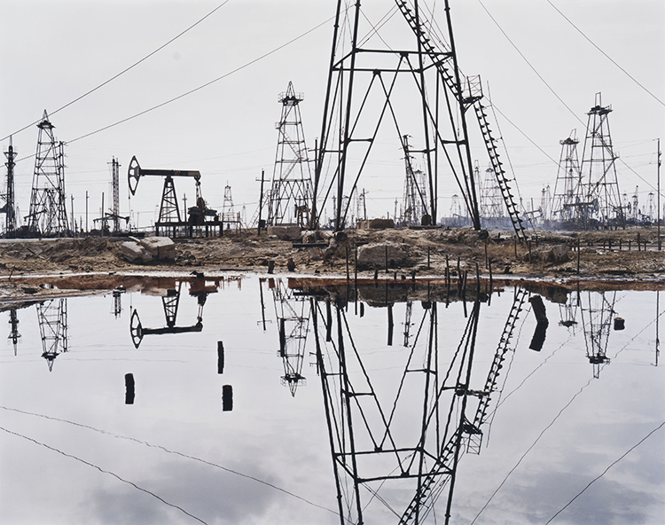 Socar Oil Fields #3, Baku, Azerbaijan par Edward Burtynsky