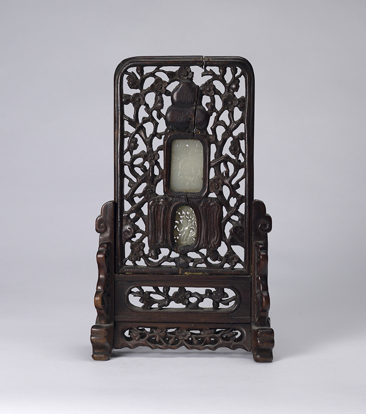 A Chinese Jade Inlay Rosewood Table Screen and Stand, Early 20th Century par  Chinese Art