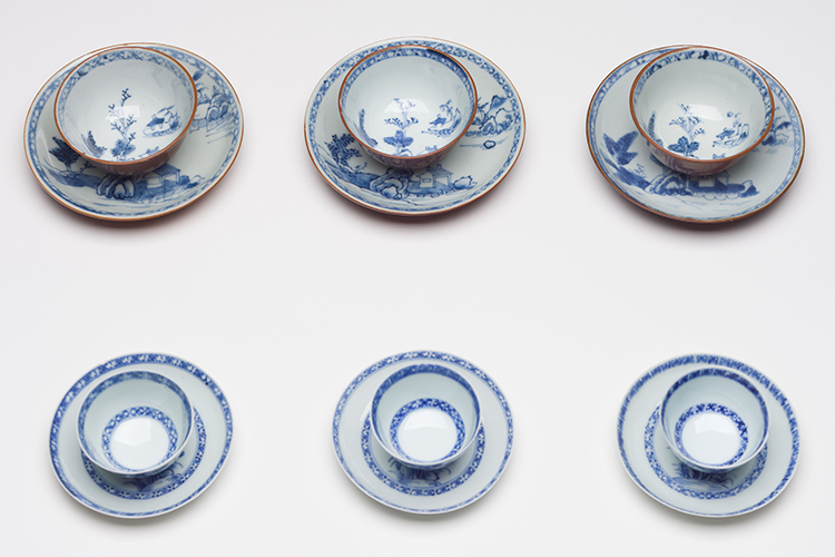 Six Pairs of Chinese Export Nanking Cargo Cups and Saucers, c. 1750 par  Chinese Art