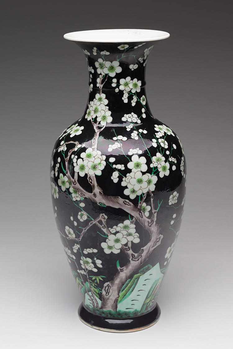 A Chinese Famille Noire 'Prunus' Baluster Vase, Late Qing Dynasty par  Chinese Art