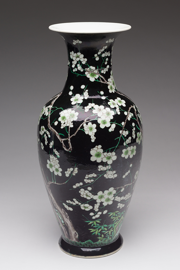 A Chinese Famille Noire 'Prunus' Baluster Vase, Late Qing Dynasty par  Chinese Art