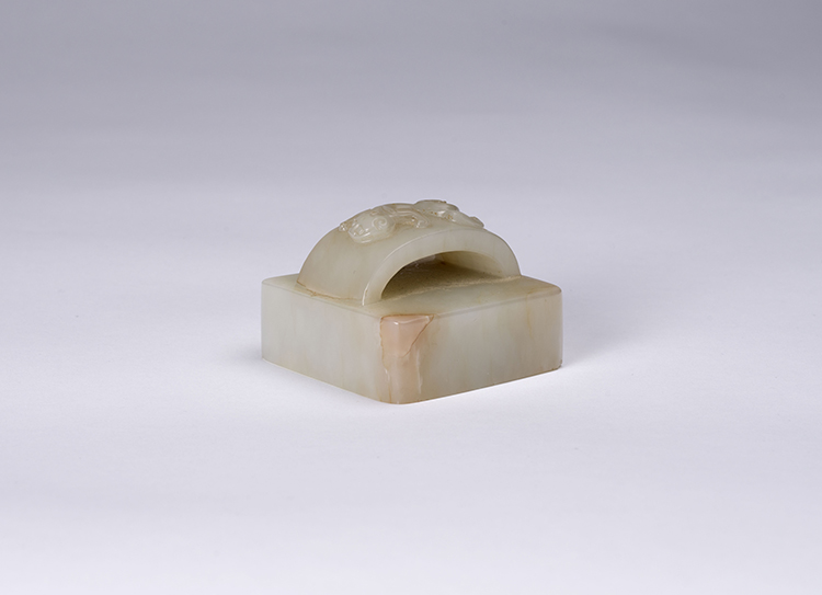 A Chinese White Jade Dragon Seal, 18th/19th Century par  Chinese Art