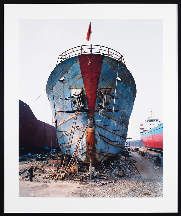 Shipyard #20, Qili Port, Zhejiang Province, China par Edward Burtynsky