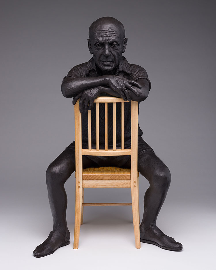 Picasso on a Chair (PH 4/9) par Joseph Hector Yvon (Joe) Fafard