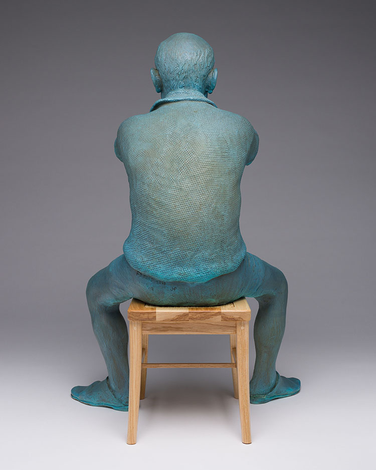 Picasso on a Chair (PH 6/9) par Joseph Hector Yvon (Joe) Fafard