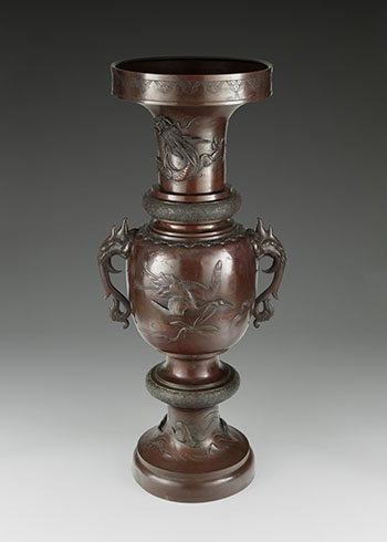 A Large Japanese Bronze 'Fauna' Vase, Taisho Period, circa 1915 by  Japanese Art vendu pour $1,375